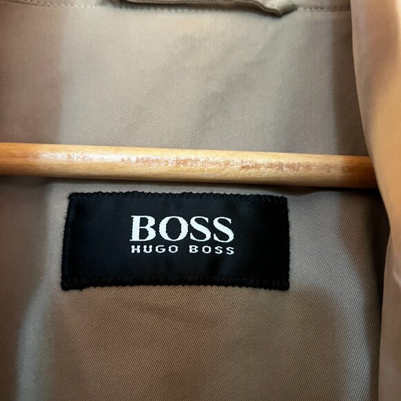 Vintage Hugo Boss trenchcoat, size M - Picture 7 of 9